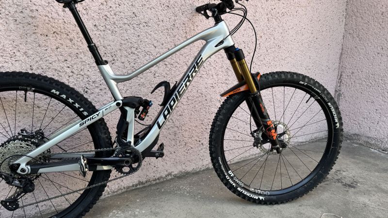 Enduro Lapierre Spicy CF 8.0