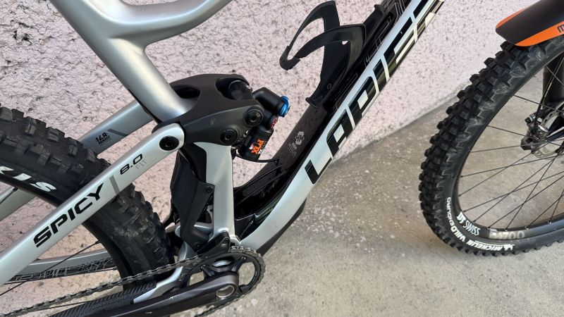Enduro Lapierre Spicy CF 8.0