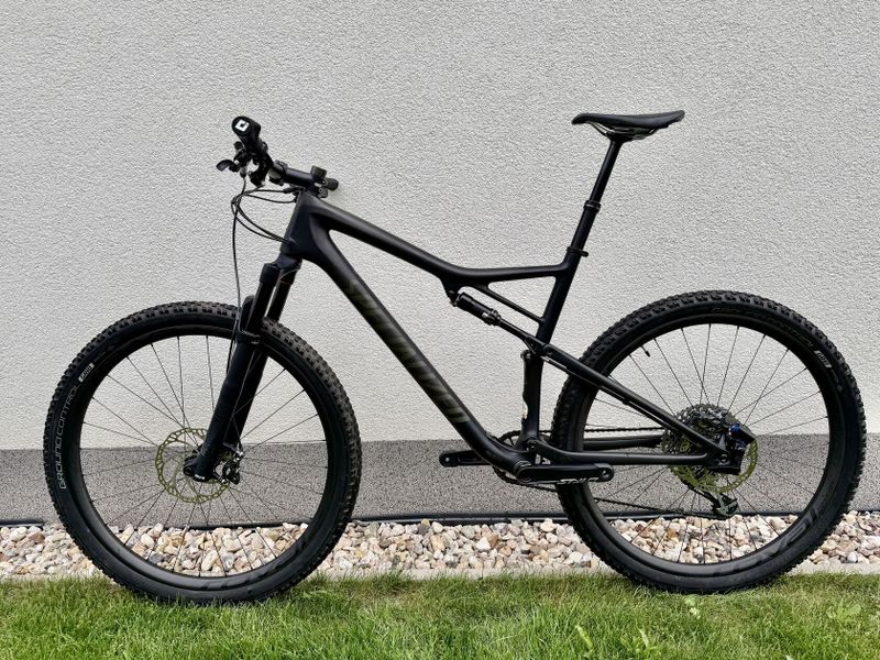 Specialized Epic Evo carbon XL