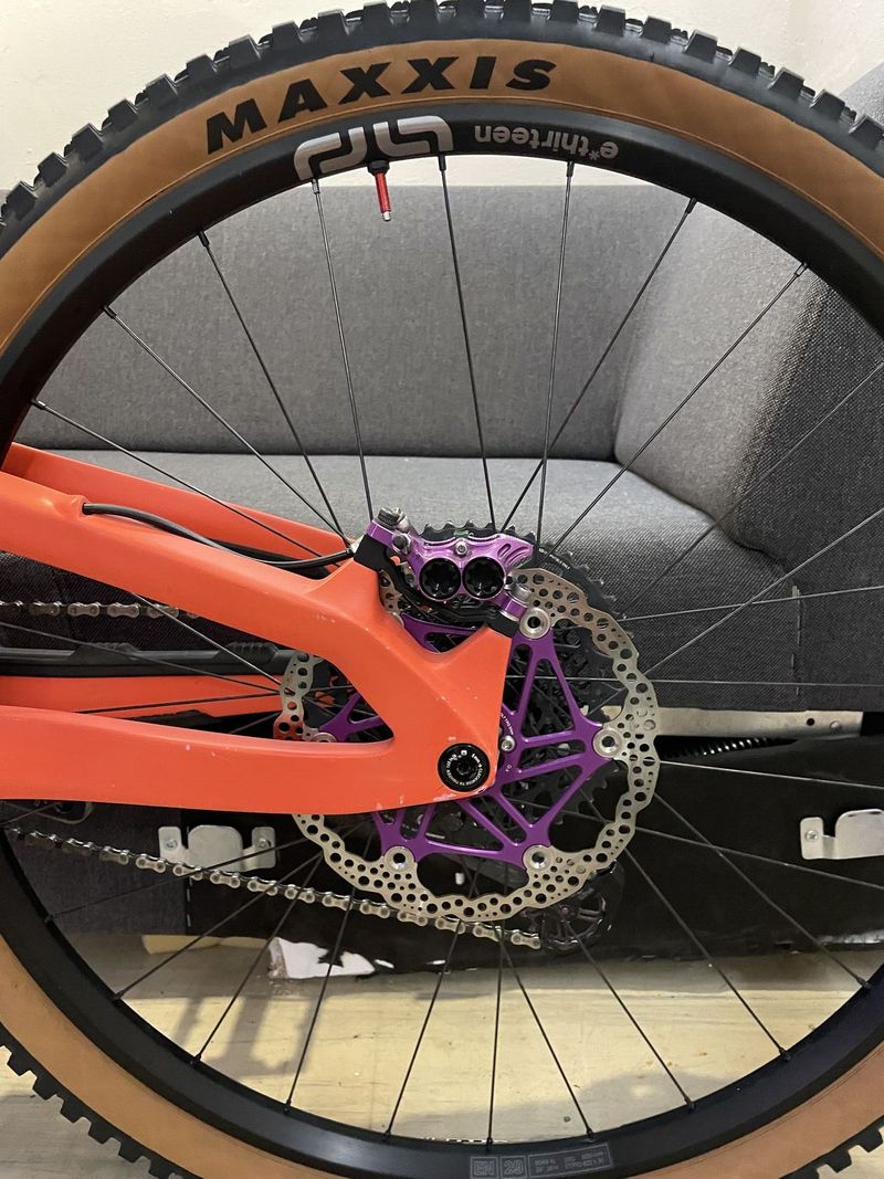 Prodám enduro kolo Evil Wreckoning v top stavu