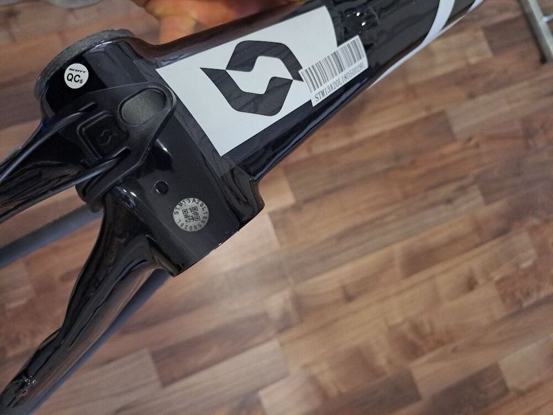 Nový karbonový rám Scott Scale 29er / velikosti L a XL/ pevná osa 12x142mm nebo rychlo / i JINÉ RÁMY