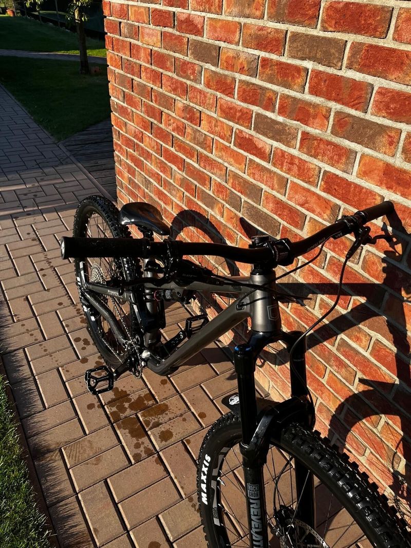 Commencal Meta TR V4 29/M 100km záruka