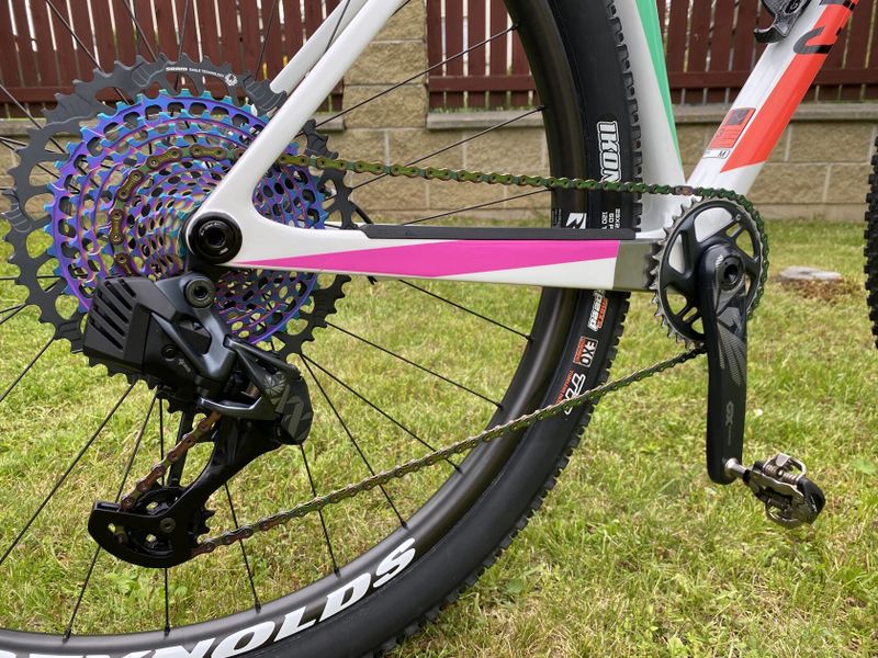 Canyon Exceed CF7