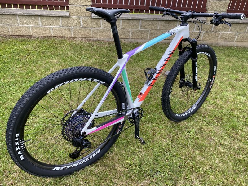 Canyon Exceed CF7