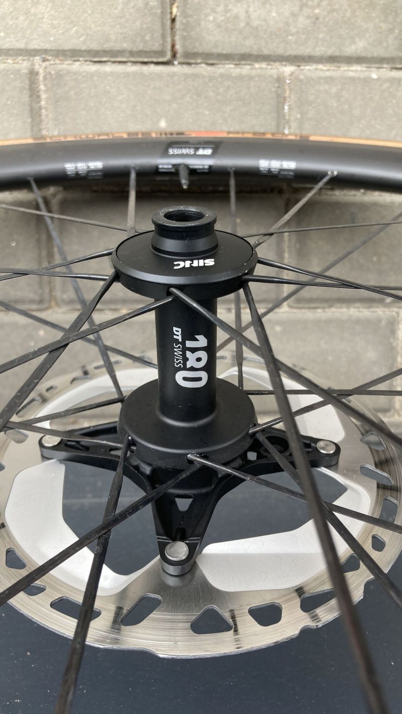 Karbonová kola DT Swiss ERC 1100 DICUT® 45mm DBCL