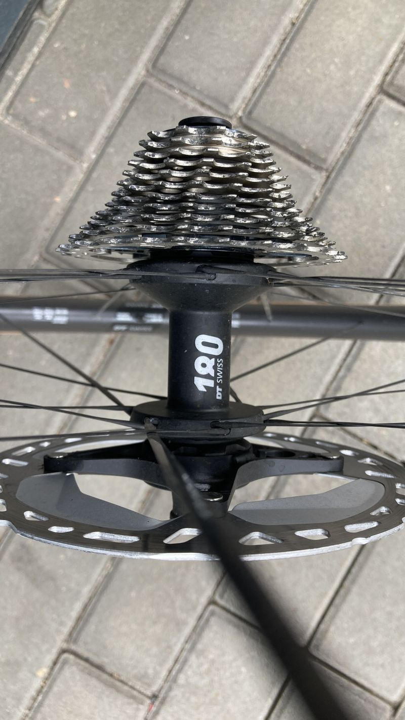 Karbonová kola DT Swiss ERC 1100 DICUT® 45mm DBCL