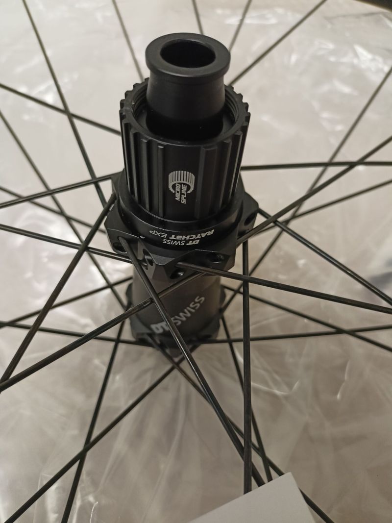 Karbonové výplety DT Swiss HXC 1501 LS 29"
