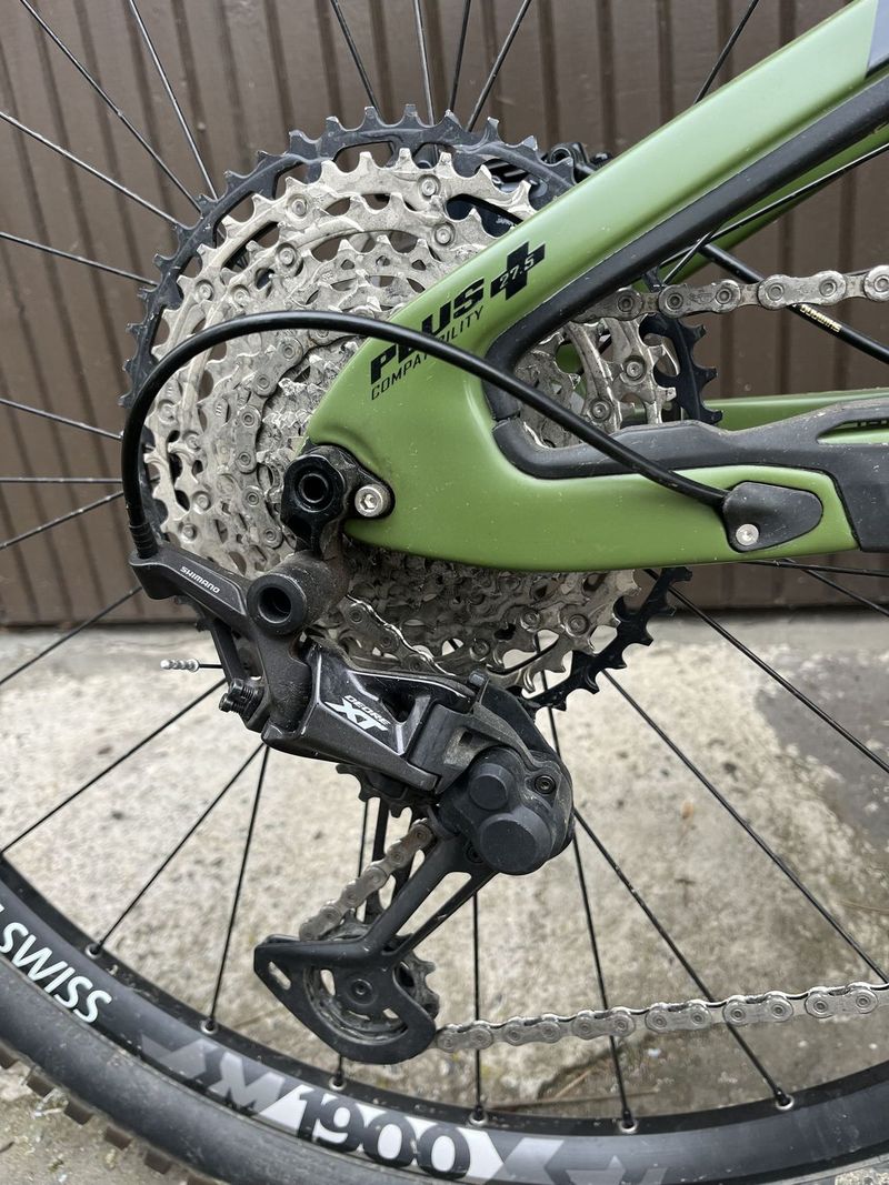 Pivot Switchblade