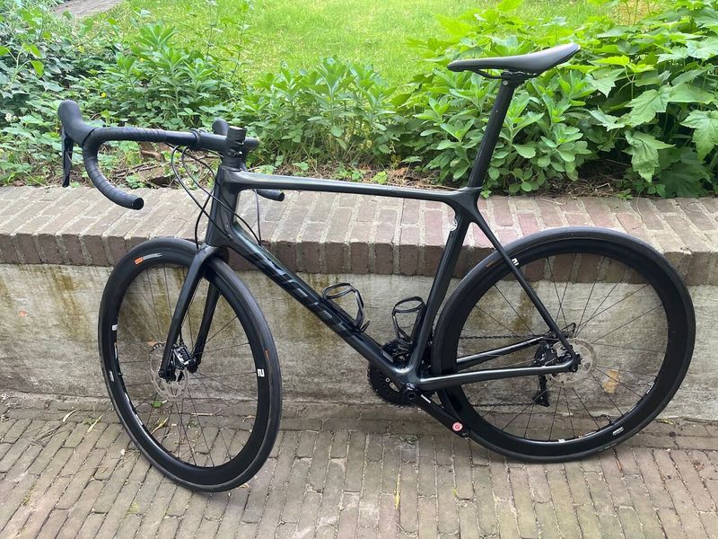 Karbonové kolo Giant TCR Advanced disk 1+PRO compact, 2x11s Ultegra, vel.L, škrábanec - horni trubka
