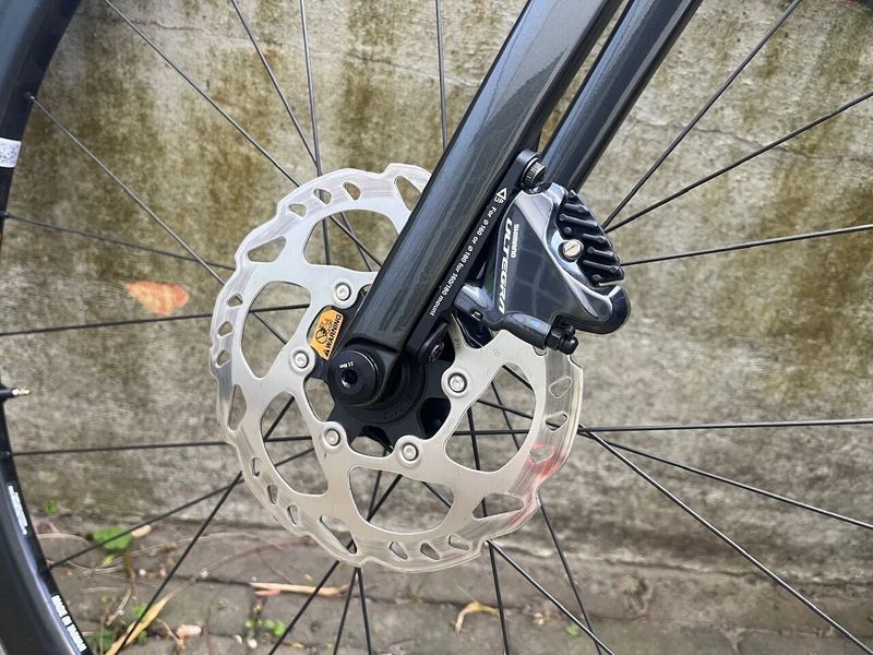 Karbonové kolo Giant TCR Advanced disk 1+PRO compact, 2x11s Ultegra, vel.L, škrábanec - horni trubka