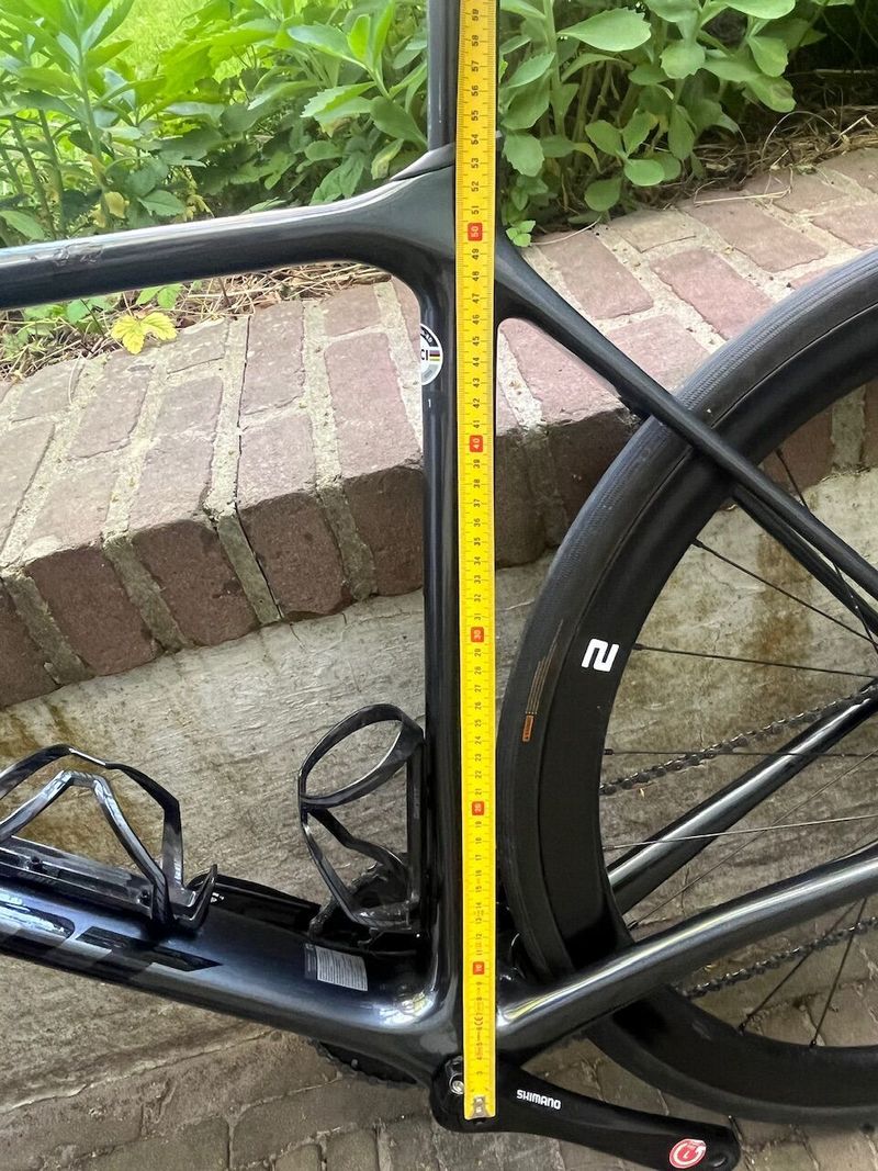 Karbonové kolo Giant TCR Advanced disk 1+PRO compact, 2x11s Ultegra, vel.L, škrábanec - horni trubka