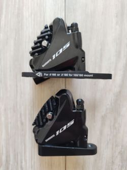 Shimano 105 BR-R7070 brzdové třmeny přední+zadní
