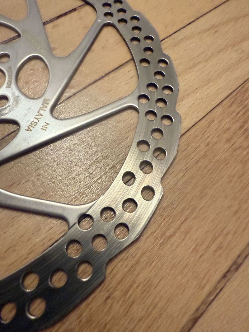 Kotouče Shimano 180mm