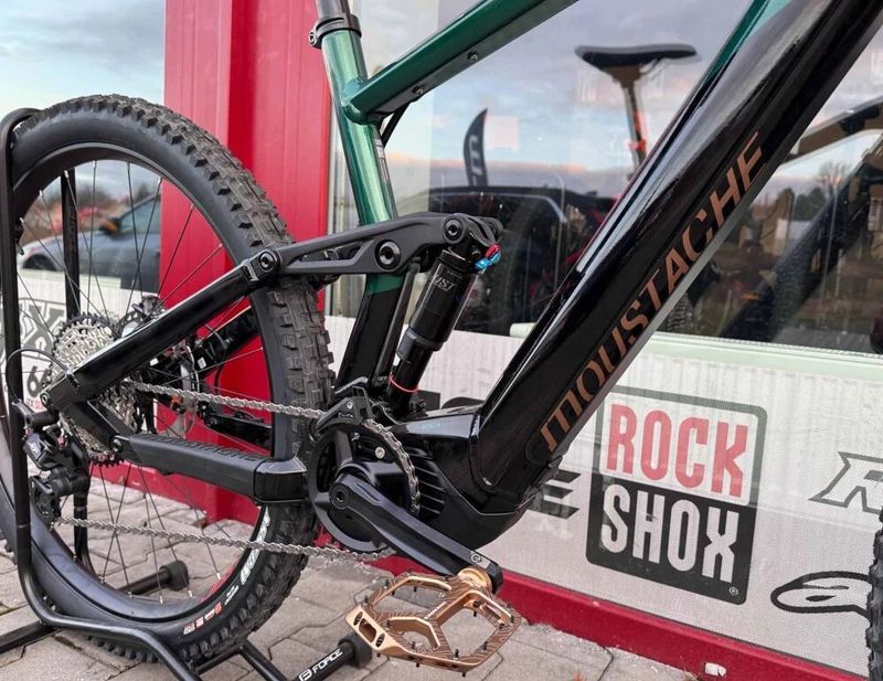 🔥 SLEVA 70.000 Kč -38% 🔥 MOUSTACHE Samedi 29 Trail 9 750 Green - L, Bosch, FOX Kashima