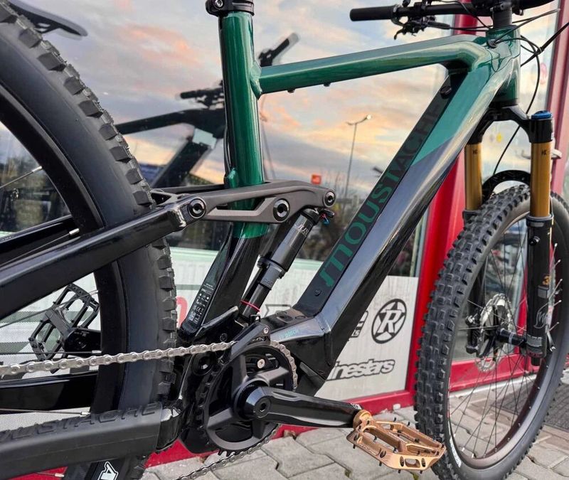 🔥 SLEVA 70.000 Kč -38% 🔥 MOUSTACHE Samedi 29 Trail 9 750 Green - L, Bosch, FOX Kashima