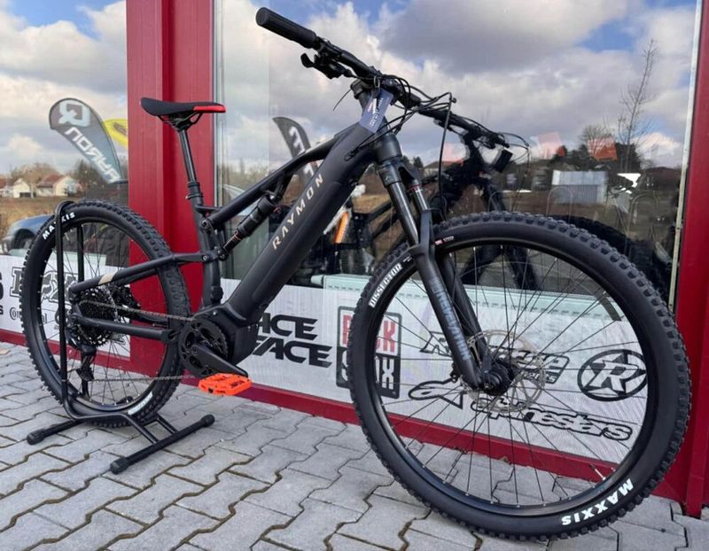 🔥🔥 SLEVA 43.000 Kč -38% 🔥🔥 Raymon FullRay 150E 9.0 SE 29 12S SX - M / L 
