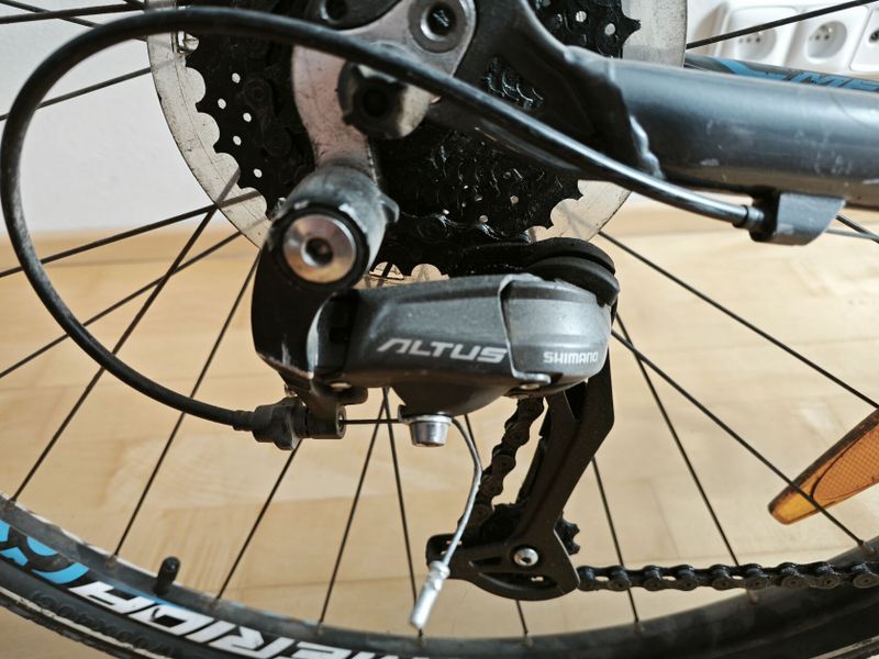 Merida Crossway 40D. L, kola 29"