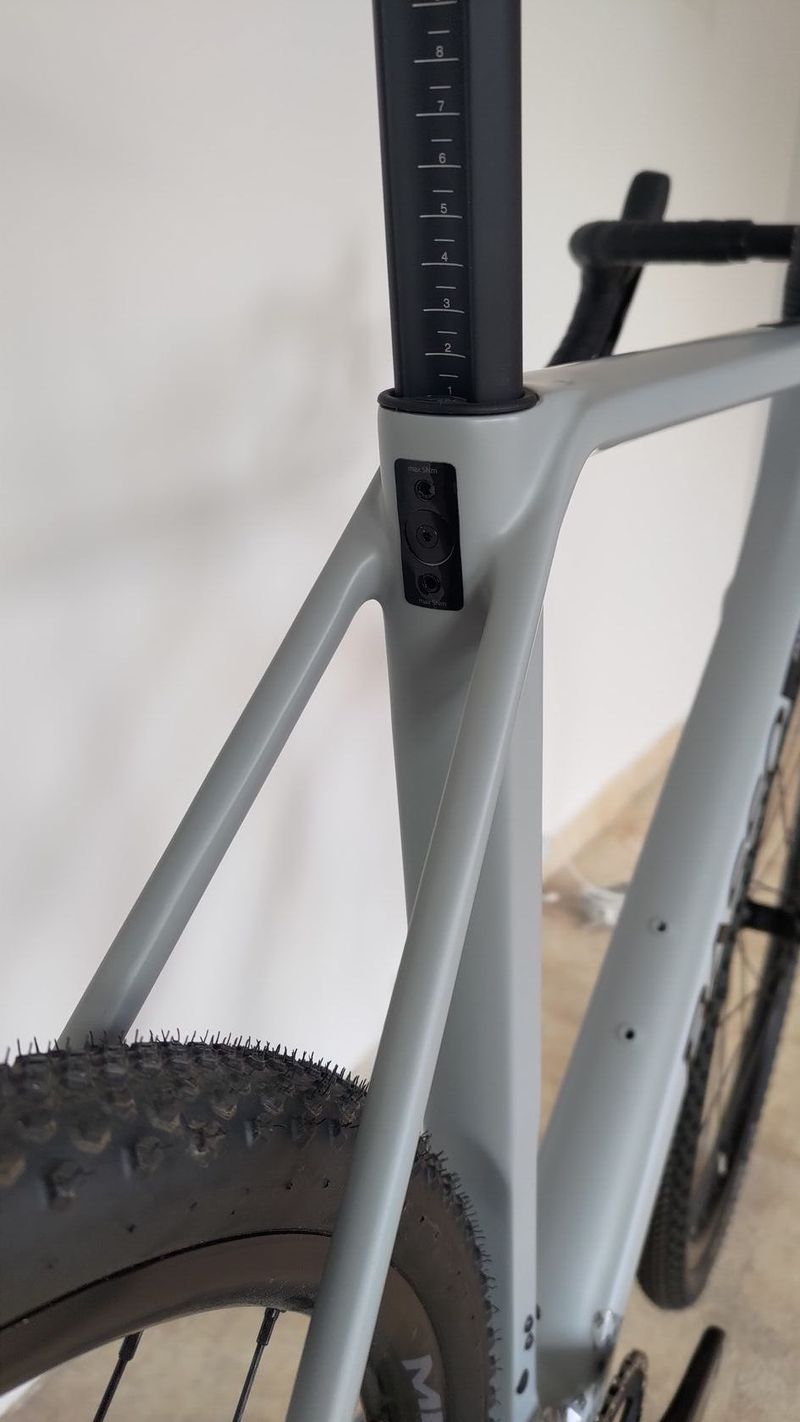 Basso Palta Stone Grey Rival AXS XPLR velikost L, poškrábaný v přepravě