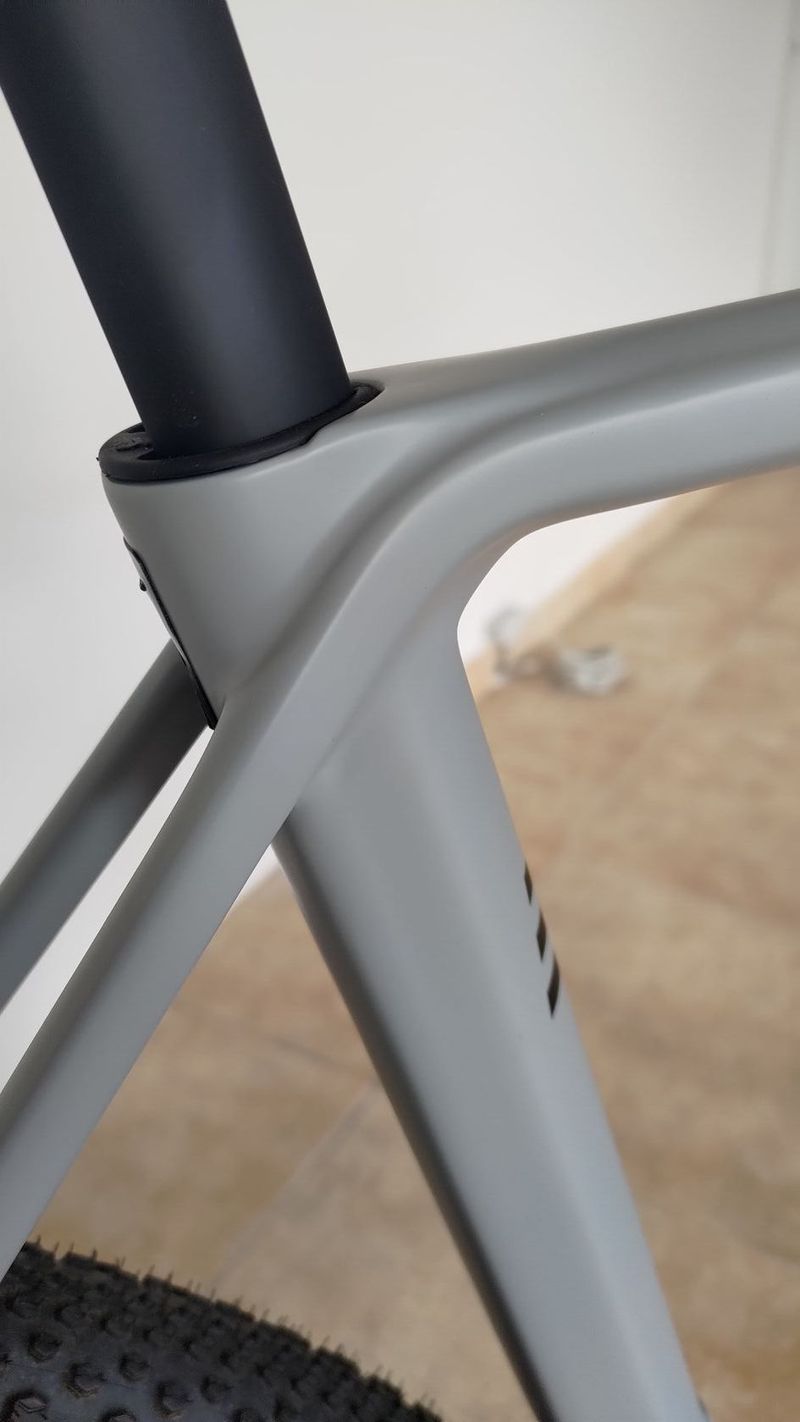 Basso Palta Stone Grey Rival AXS XPLR velikost L, poškrábaný v přepravě