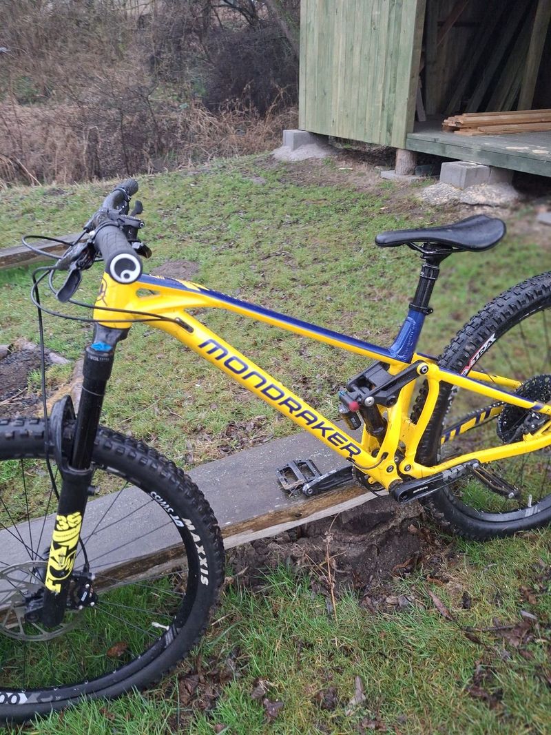 Prodam kolo mondraker foxy r nebo vyměním 