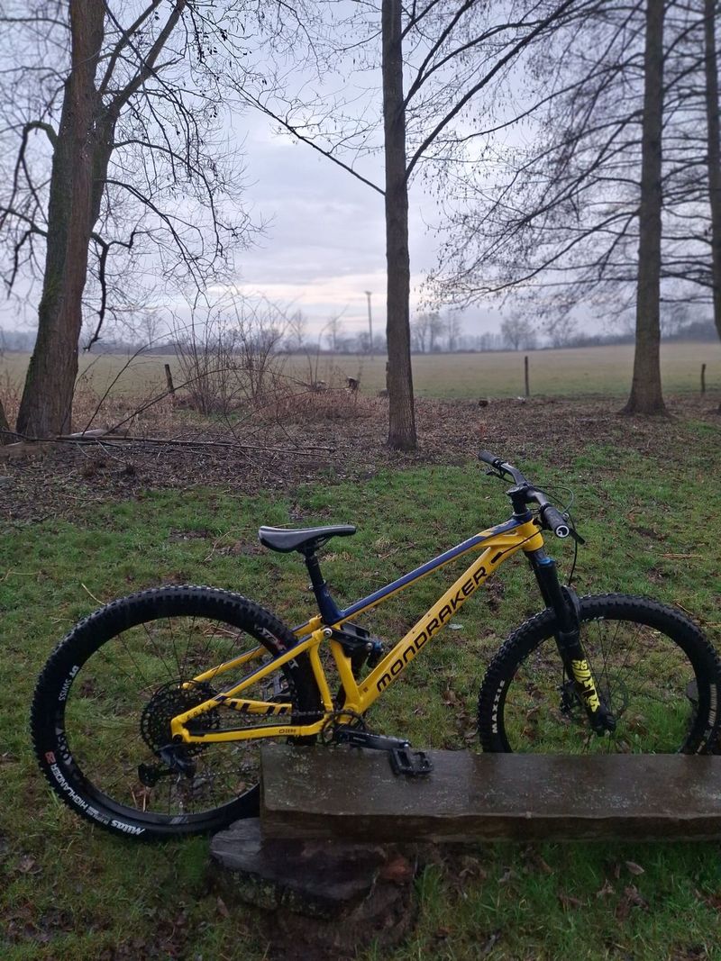 Prodam kolo mondraker foxy r nebo vyměním 