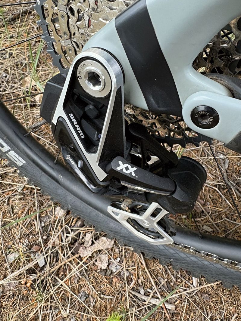 ELEKTROKOLO CUBE AMS HYBRID ONE44 C:68X TM 400X 29 - 17,9 kg
