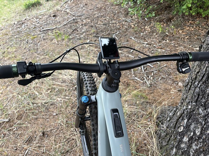 ELEKTROKOLO CUBE AMS HYBRID ONE44 C:68X TM 400X 29 - 17,9 kg