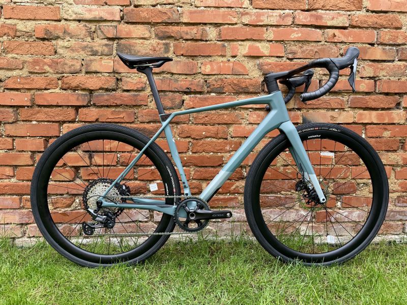 Superior X-Road GR, 1x12, karbon kola, combo řídítka, nové komponenty