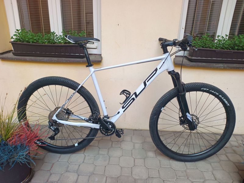 Superior XC 879