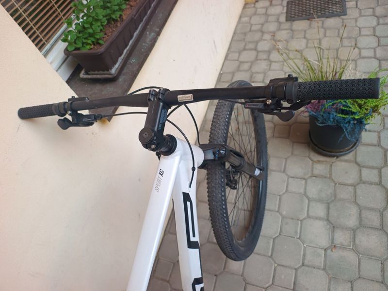 Superior XC 879