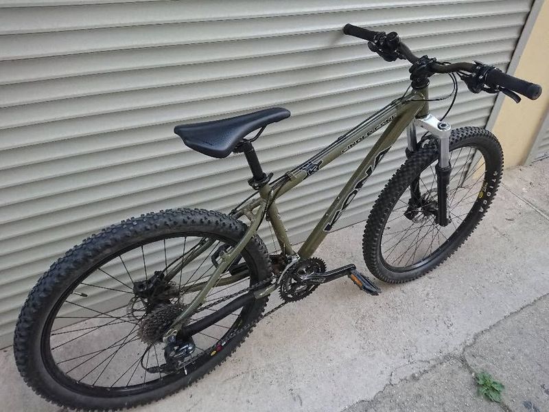 Kona Cinder Cone, kola 26", 16" rám