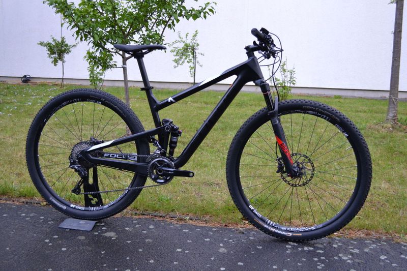 Focus O1E Pro Carbon (M)