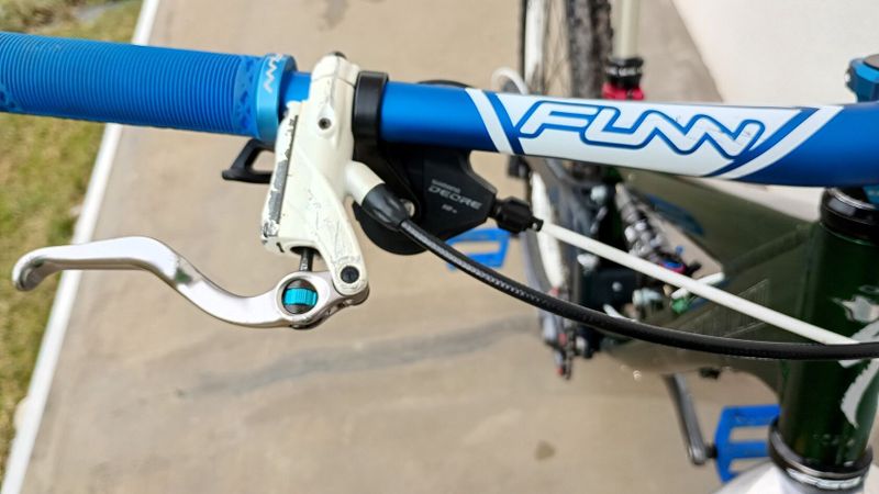 Dětské enduro Specialized BigHit Grom