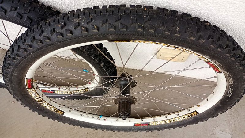 Dětské enduro Specialized BigHit Grom