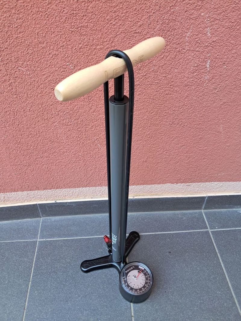 Lezyne Steel HV Floor