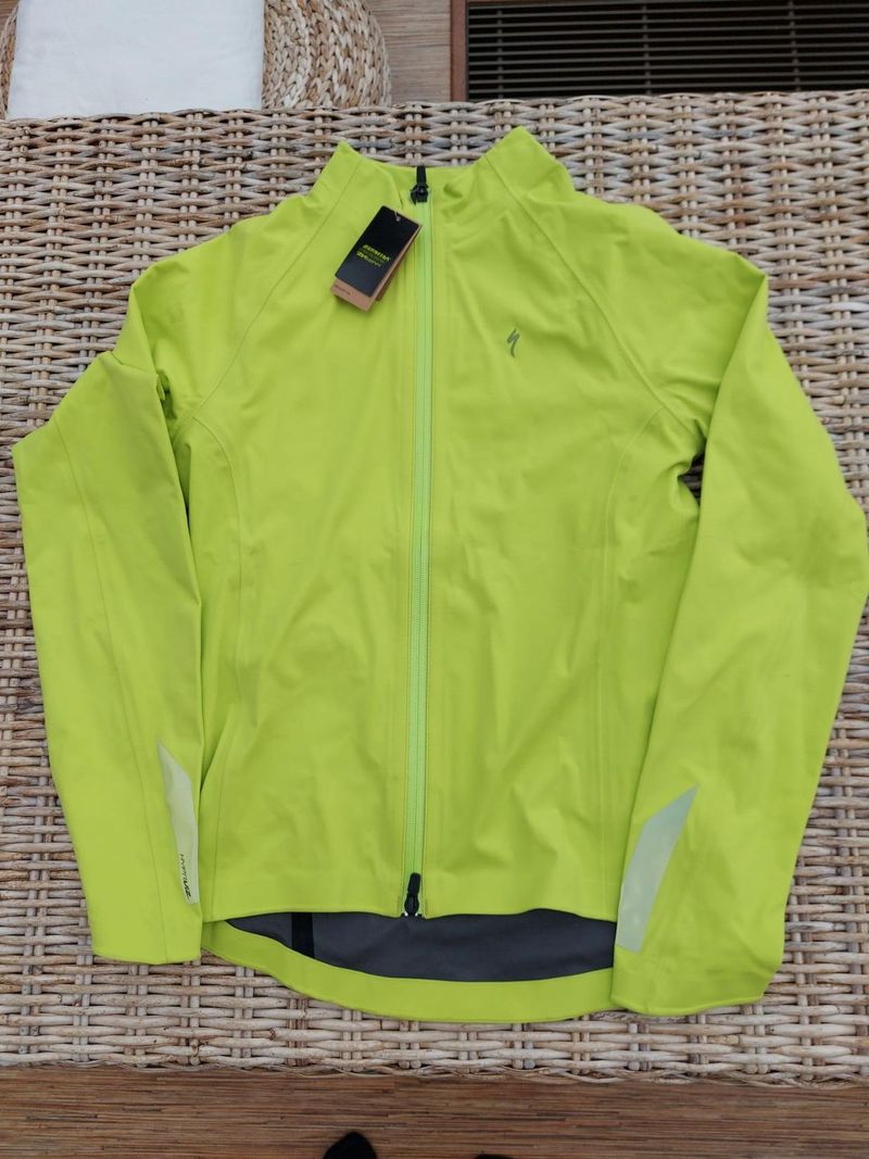 Cyklistické oblečení Specialized , Gore a Adidas