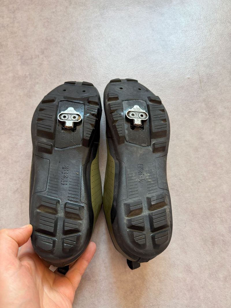 Fizik tretry Tarra Atlas army 44