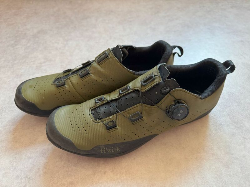 Fizik tretry Tarra Atlas army 44