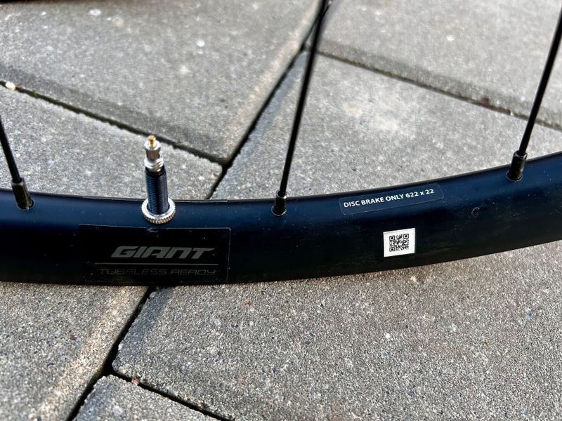 Kola Giant PR2 700c 622*22