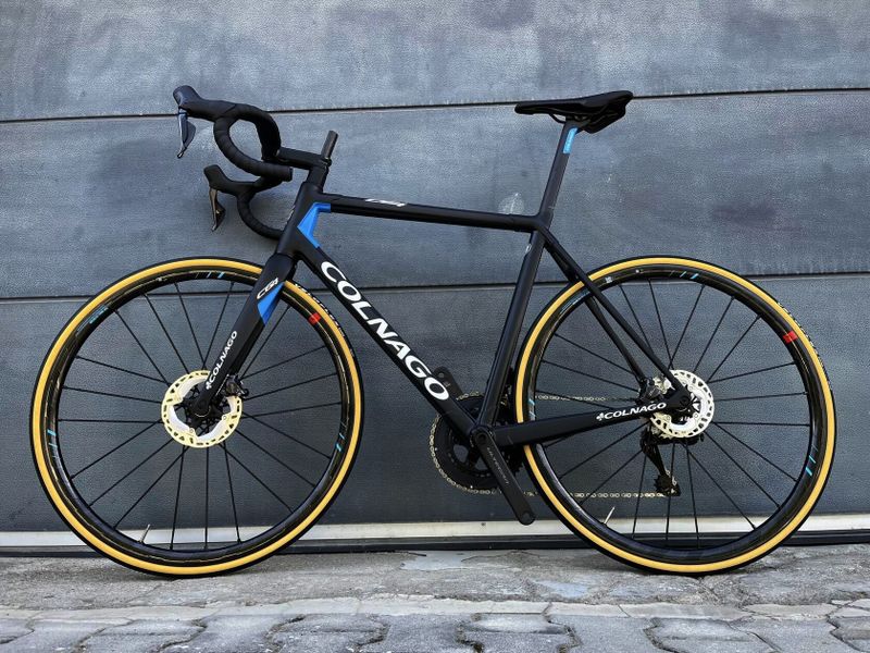 Colnago C64 Disc - barevná kombinace CUSTOM MySixty4 (vel. 54s NOVÉ)