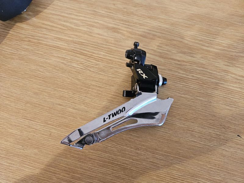 Prodám 12x2 hydraulický groupset s kazetou