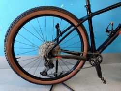 KTM myroon vel. L