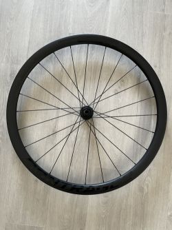 Bontrager Aeolus Elite 35 TLR