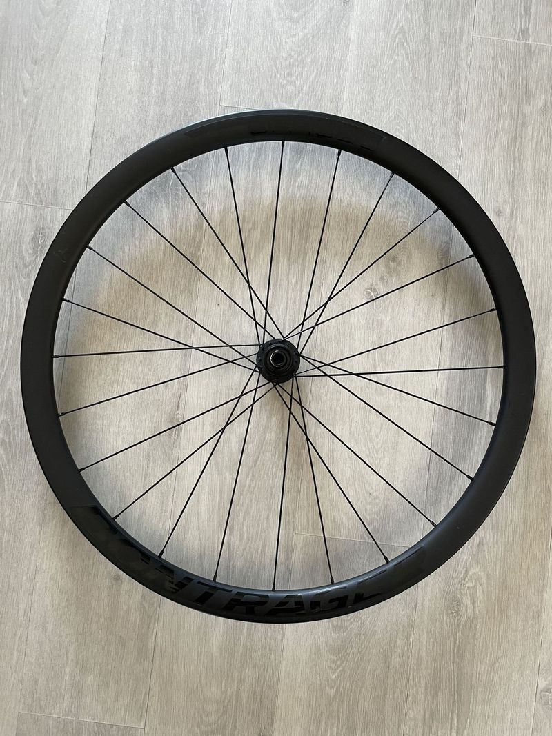 Bontrager Aeolus Elite 35 TLR