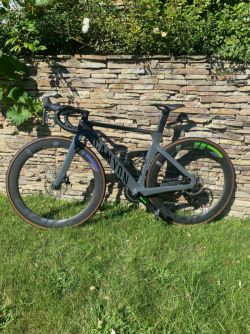 Canyon Aeroad CF SLX 8 AXS