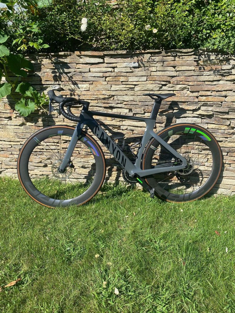 Canyon Aeroad CF SLX 8 AXS