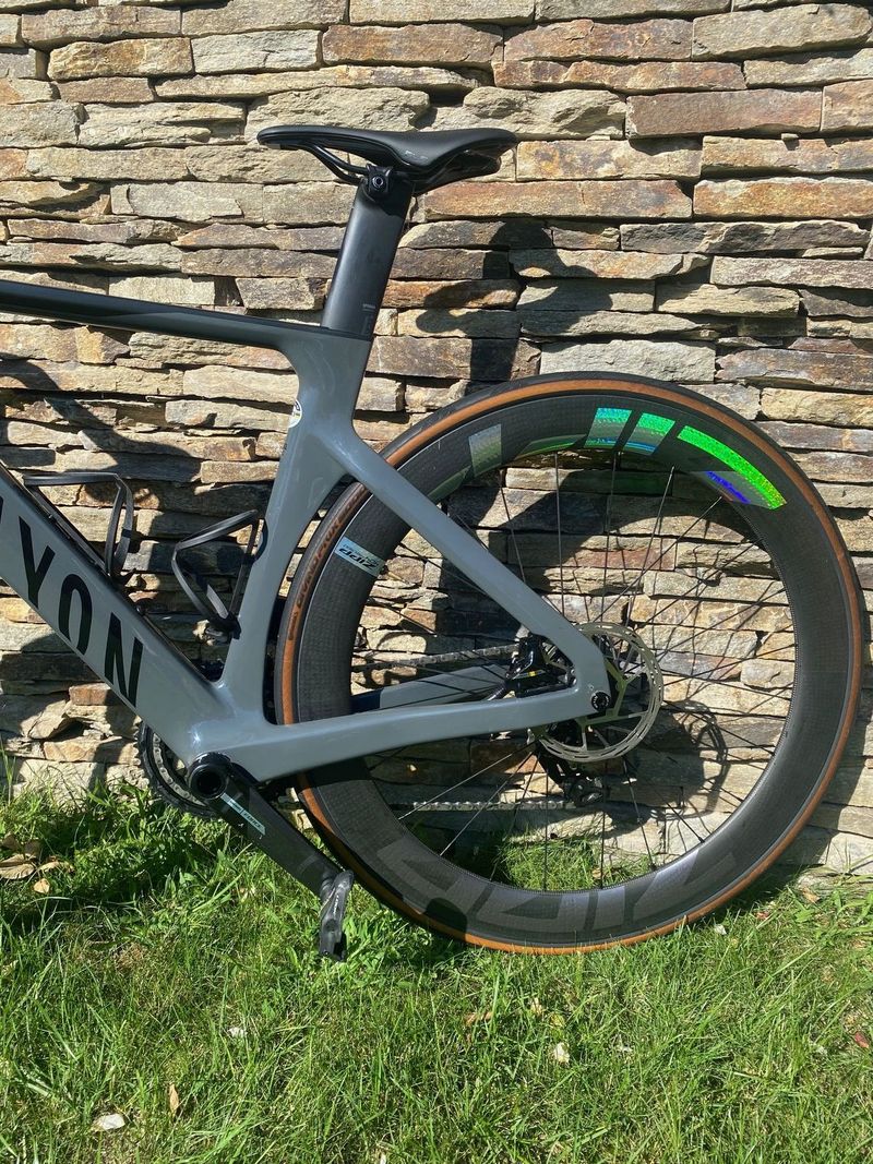Canyon Aeroad CF SLX 8 AXS