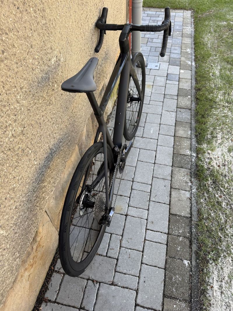 Scott Addict RC 15 (2024) – vel. M 54, Ultegra Di2 