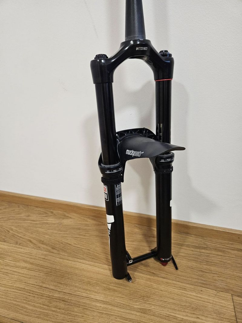 Rock Shock Pike RCT3_27,5_zdvih160 mm