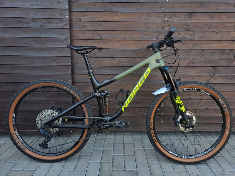 Zánovní v TOP stavu enduro bike Norco Optic ve velikosti M / kola 27,5er pro ženu nebo dítě / FOX 